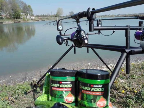 Carp Food Boosted Hookers - dipované boilies 18 mm 300g Total Scopex