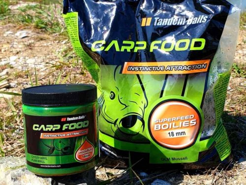 Carp Food Boosted Hookers - dipované boilies 18 mm 300g Total Scopex