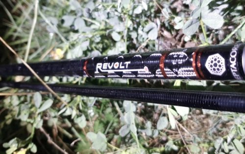 Kaprový prut Revolt Carp 2-díl 365cm 3,25lb