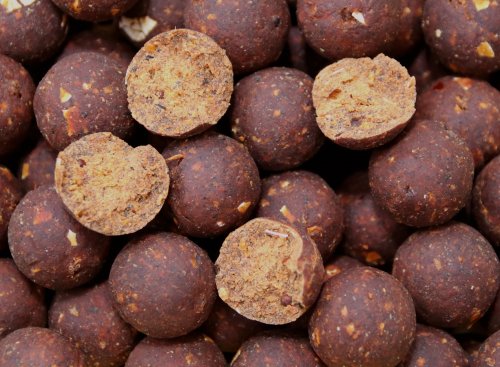 Rapid Boilies Excellent - Kapří guláš (3300g | 24mm)