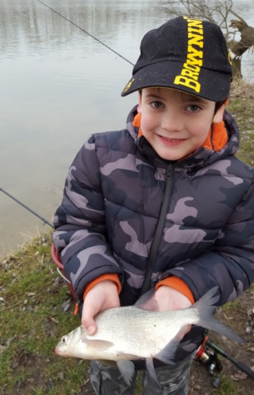 Rohlíkové boilies FLUO 30g Med