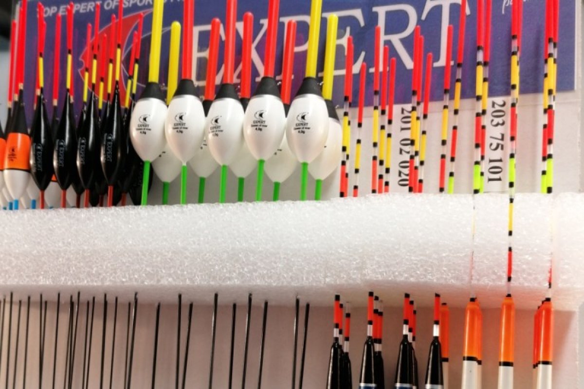 Atraktívny set splávků EXPERT - 200ks - M70
