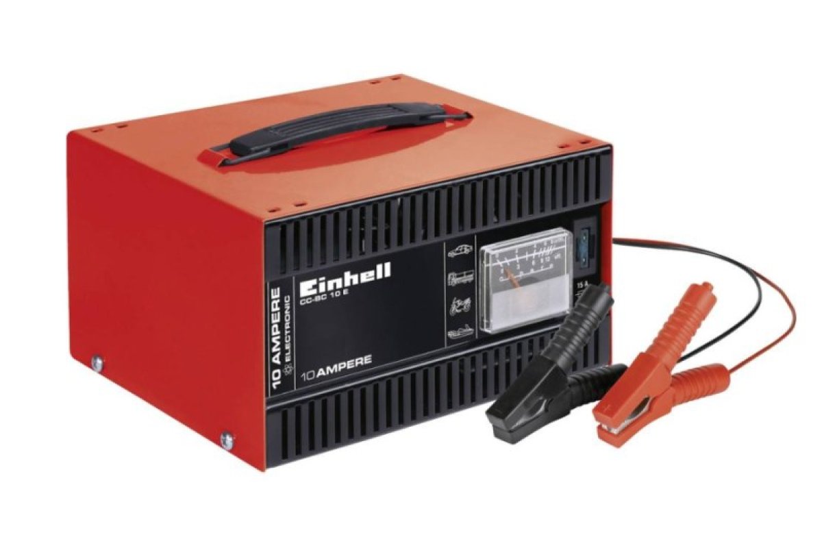 Elektronická nabíječka akumulátorů 12V / max. 6A