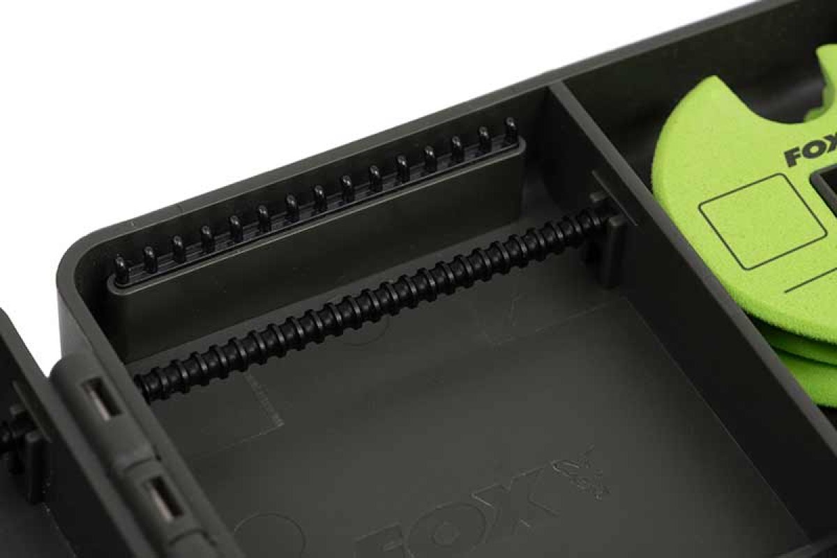 Fox EDGES™ Large Rig and Disc Box
