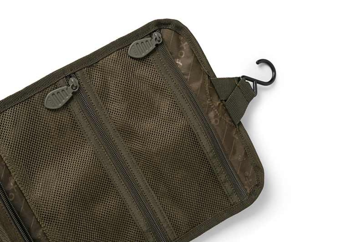 Fox Voyager® Roll Wash Bag