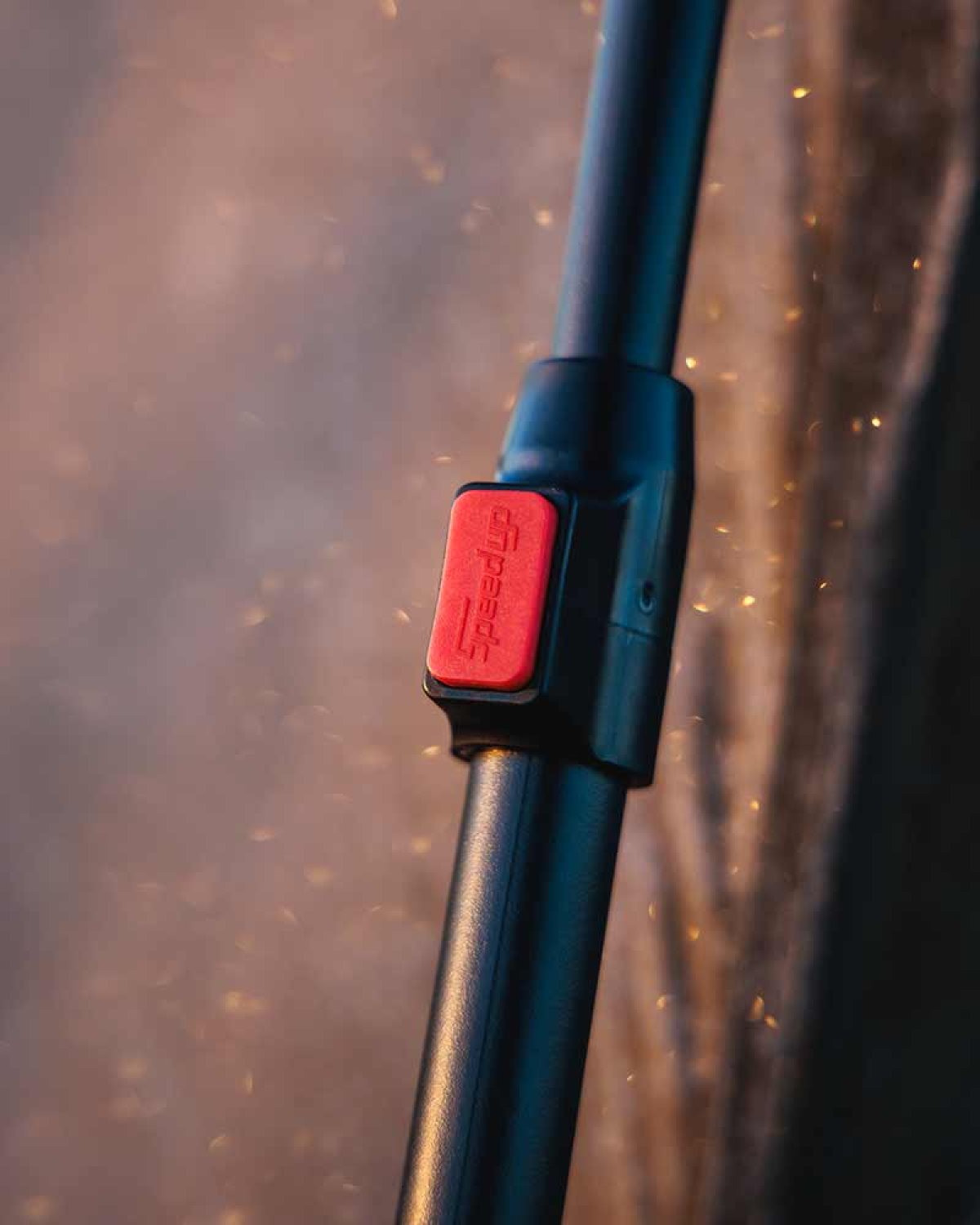 FoxFox EOS Social Shelter