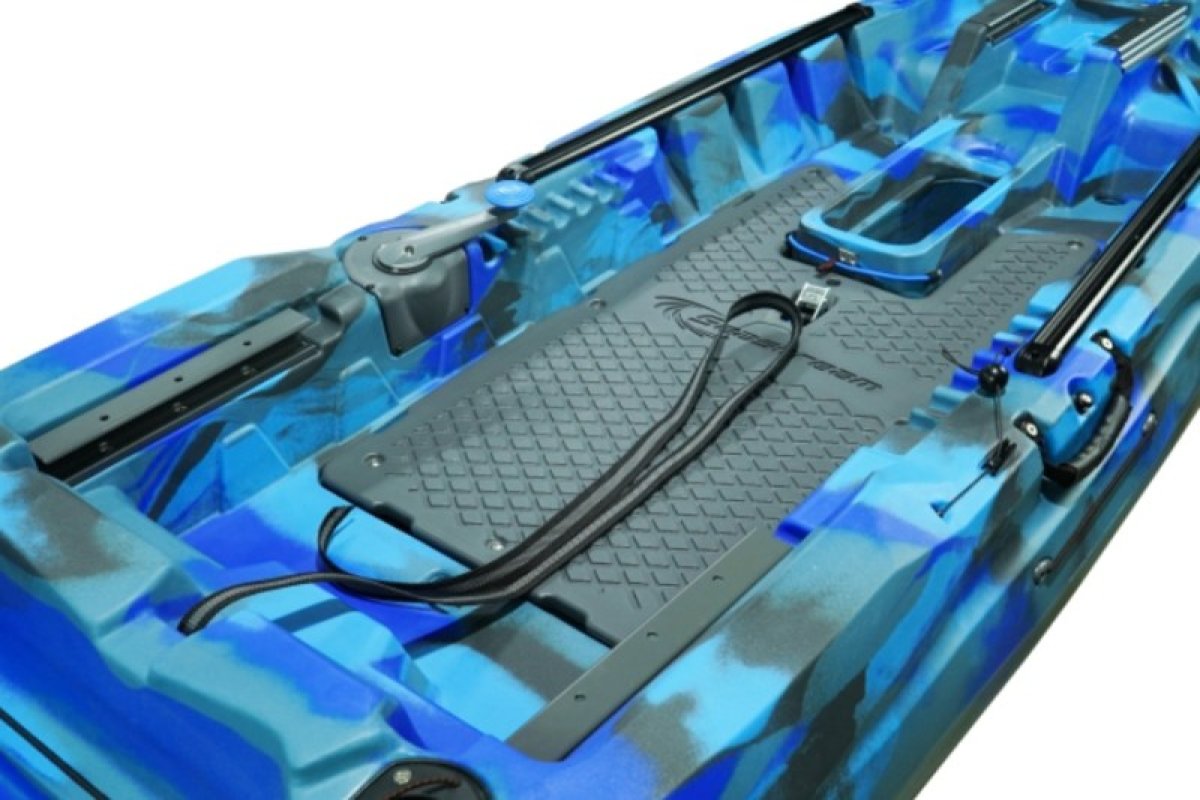 Kajak ANGLER 120 RAPID PEDAL DRIVE 375cm Urban Camo