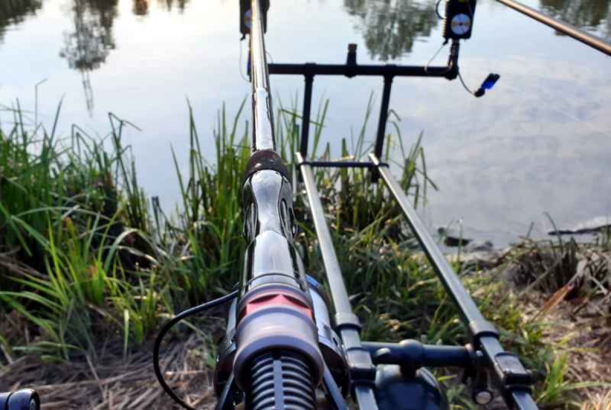 Kaprový prut Revolt Carp 2-díl 365cm 3,75lb Kaprový prut Revolt Carp 2-díl 365cm 3,75lb
