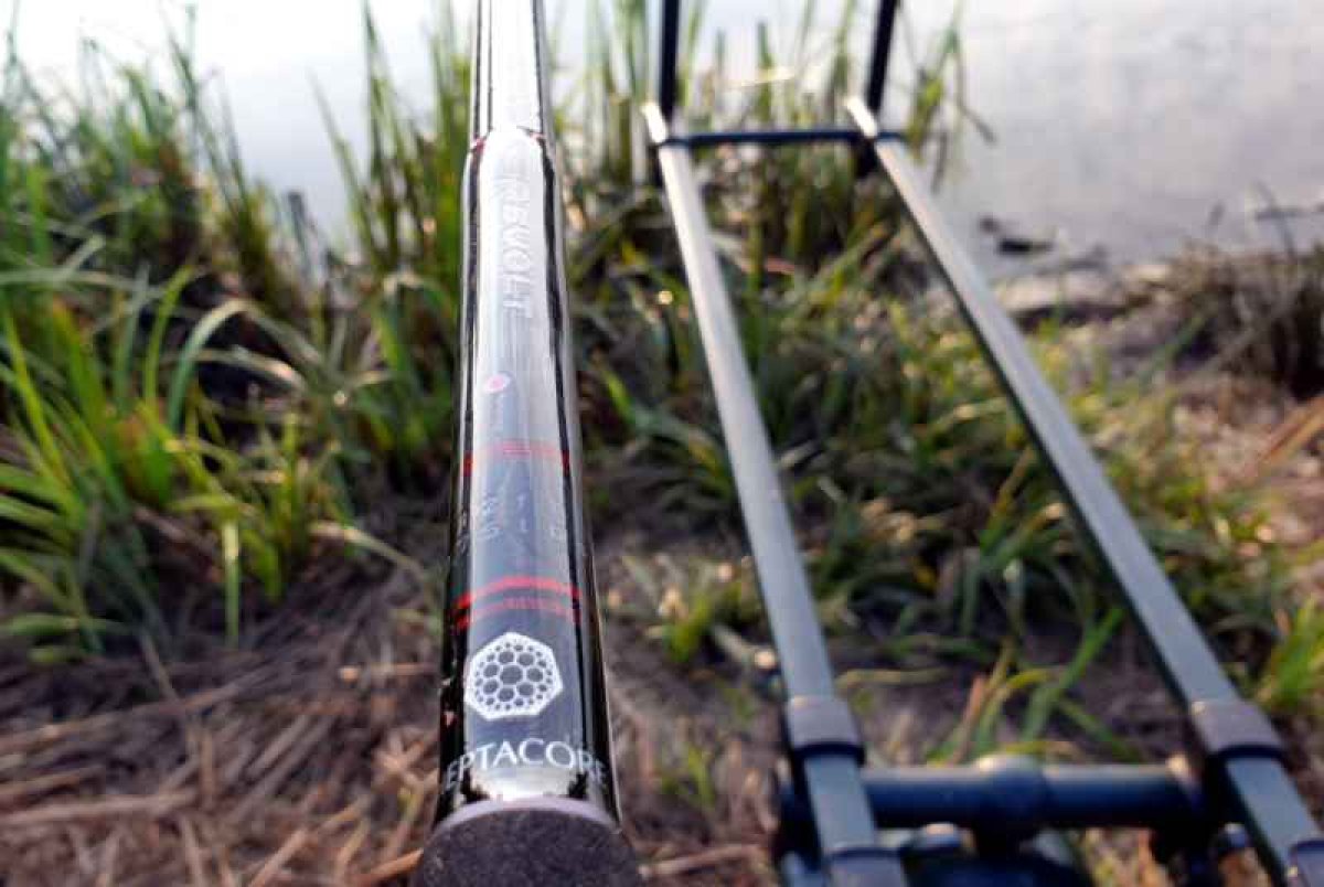 Kaprový prut Revolt Carp 2-díl 365cm 3,75lb Kaprový prut Revolt Carp 2-díl 365cm 3,75lb
