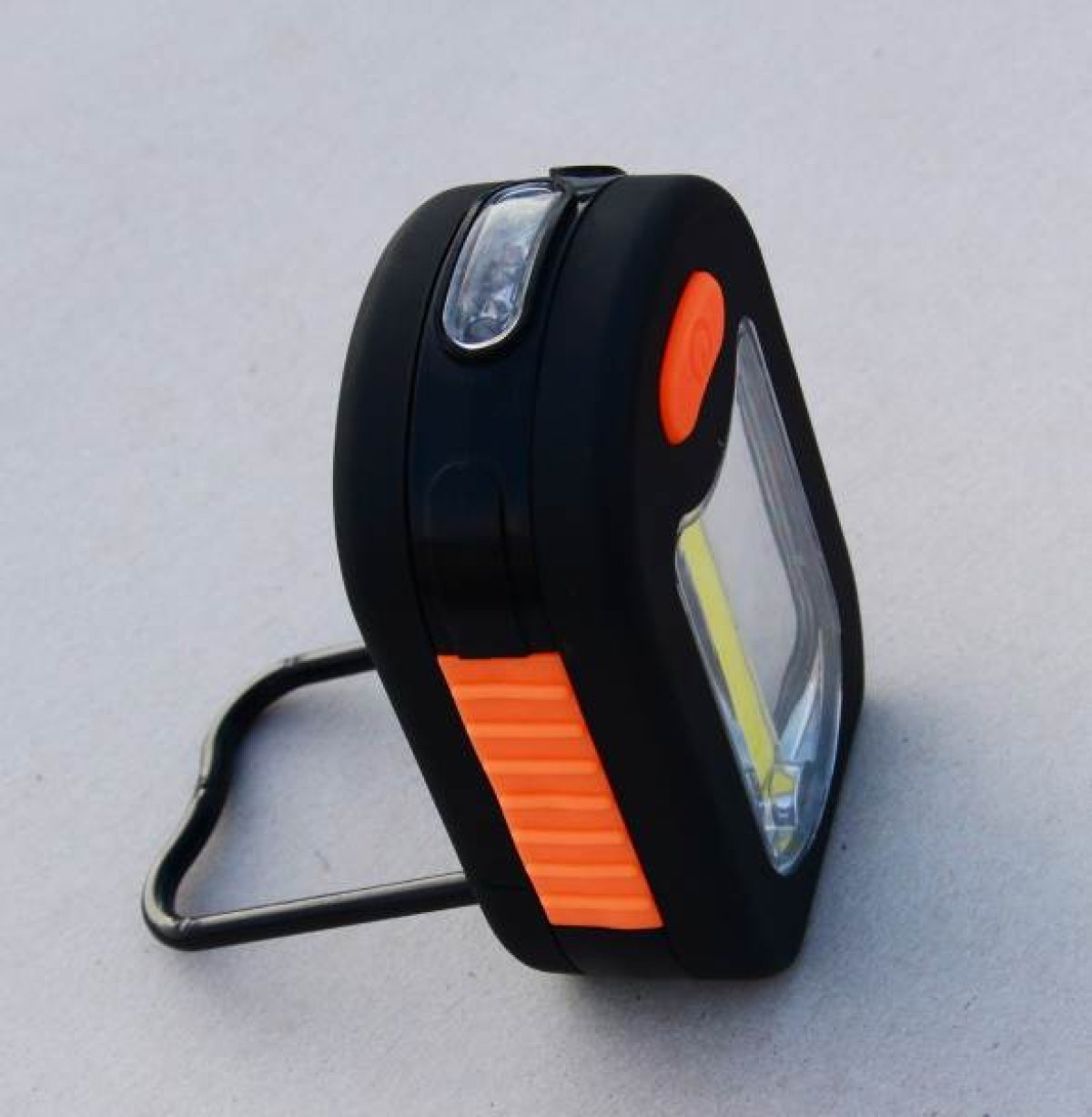 Kombinovaná LED lampa
