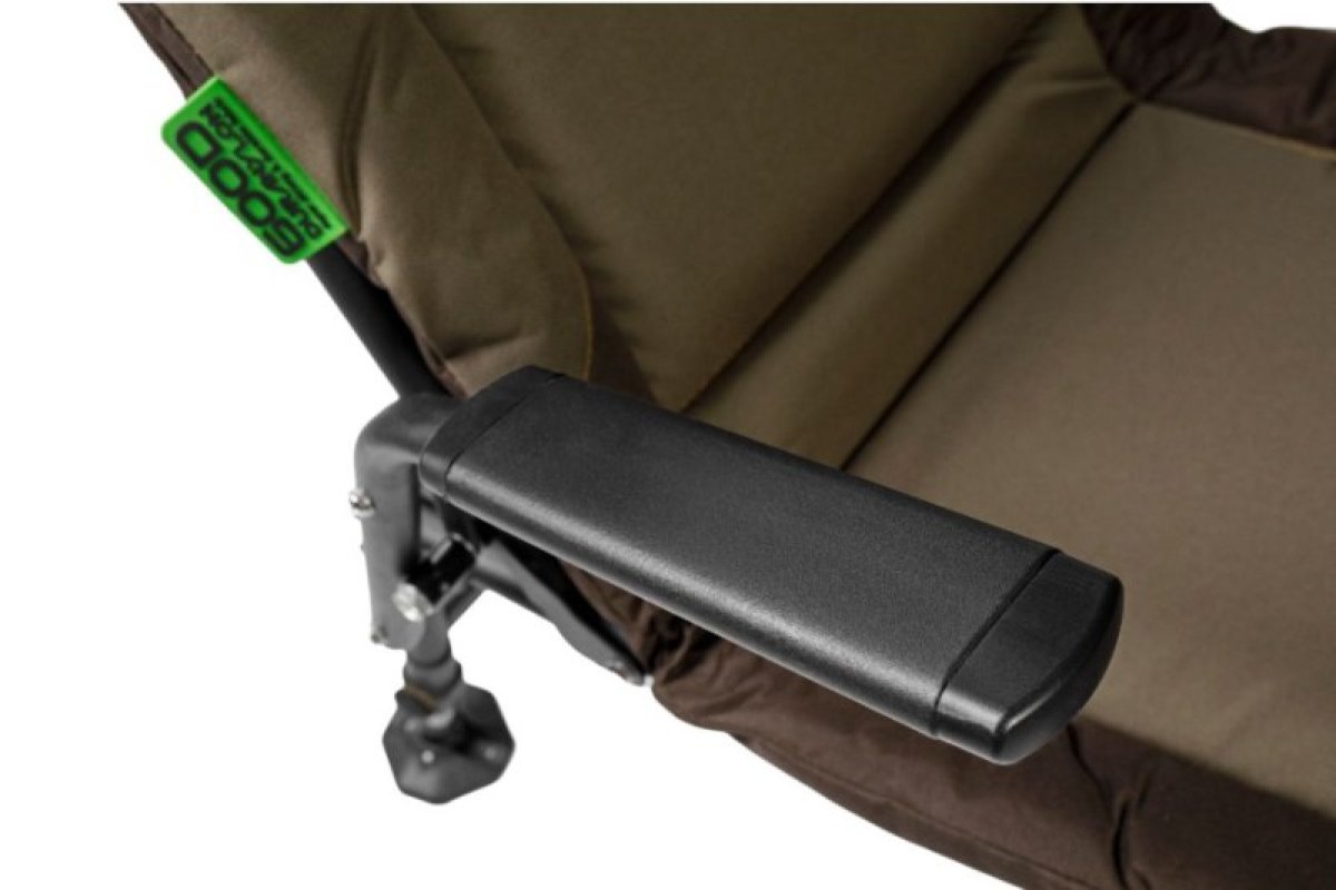 Kreslo Enforcer Pro XL je dodáván s přenosným pouzdrem