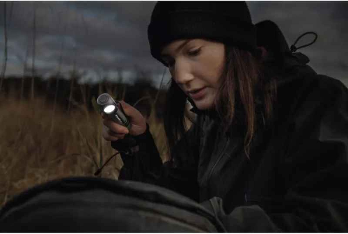 LED nabíjecí čelovka GP Discovery CHR35, 600 lm