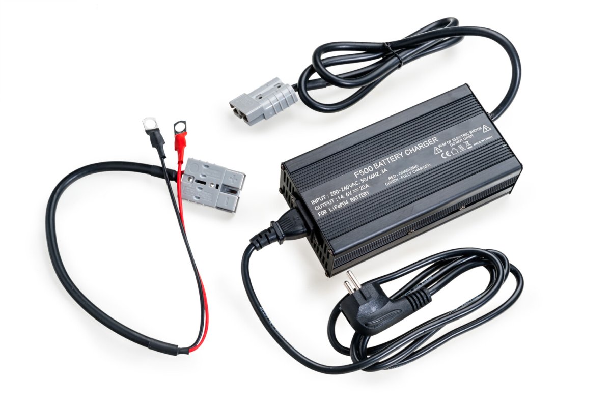 M-CELL LiFePO4 12V 50Ah + 10A nabíječka