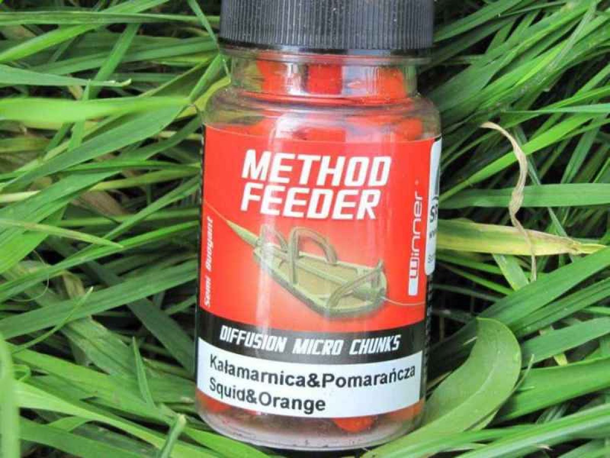 Method/Feeder-Diffusion Micro Chunks -plovoucí 40g 7x11mm Garlic Candy