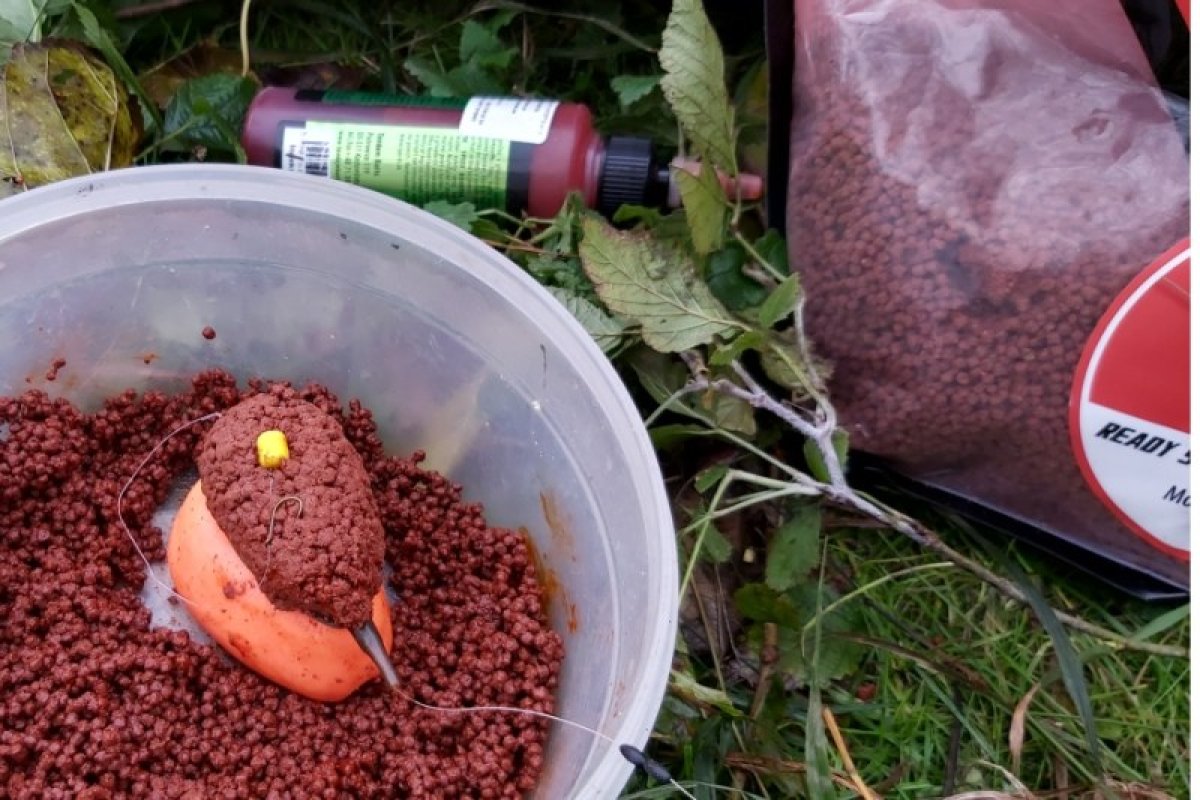 Method Feeder Ready Soft Pellet 2mm / 1kg, měkké pelety Garlic Candy