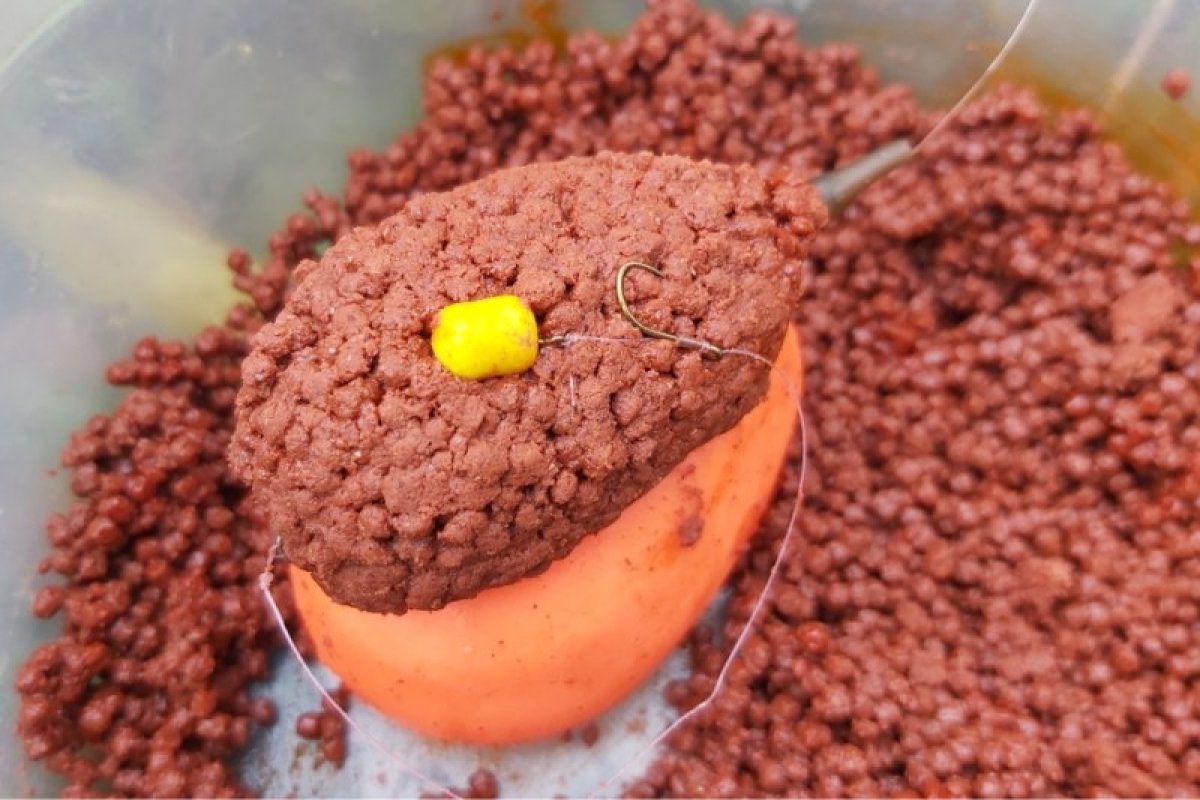 Method Feeder Ready Soft Pellet 2mm / 1kg, měkké pelety Garlic Candy