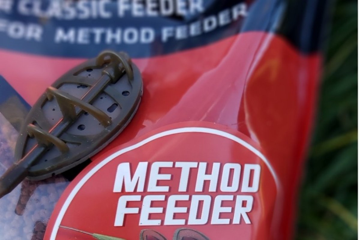 Method Feeder Ready Soft Pellet 2mm / 1kg, měkké pelety Garlic Candy