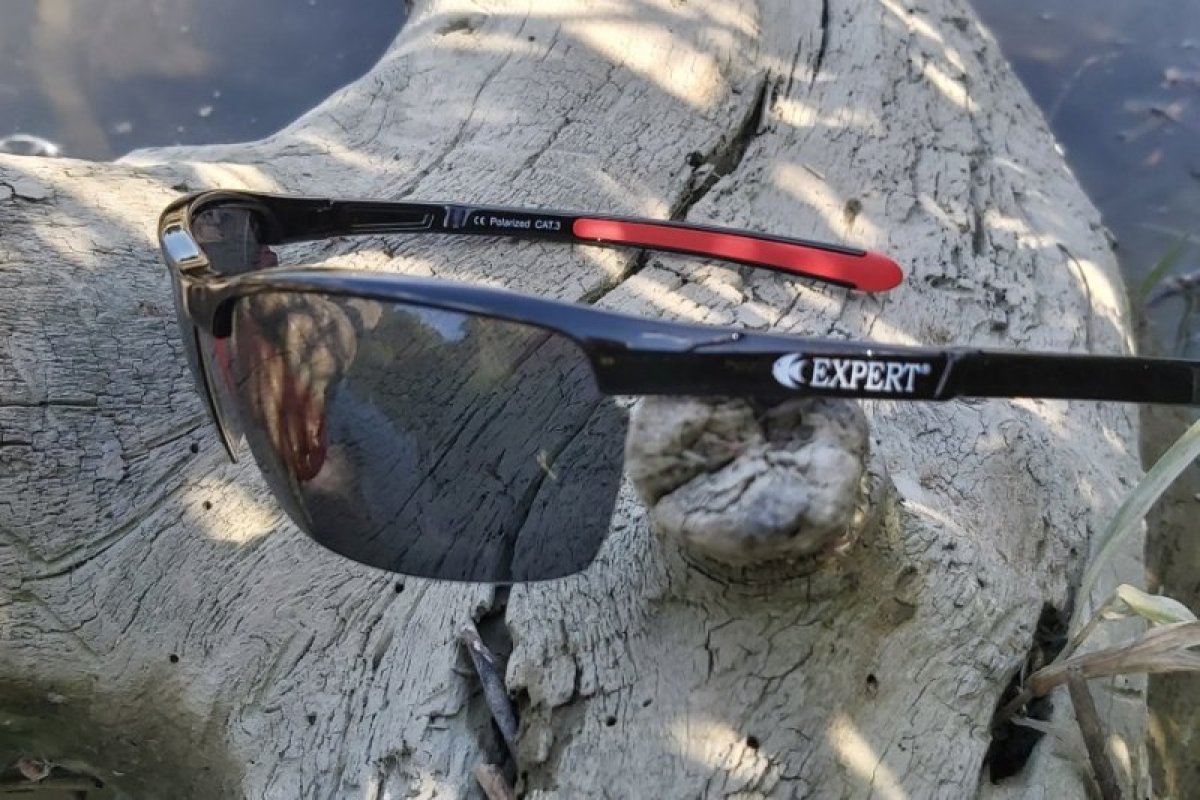 Rybářské polarizační brýle EXPERT černé/šedé